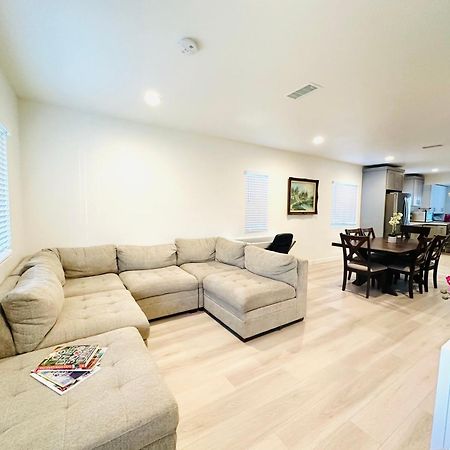 New Spacious House In Anaheim Near Disneyland-Knott In Without Backyard In The Same Lot Of 3 Separate Properties Zewnętrze zdjęcie